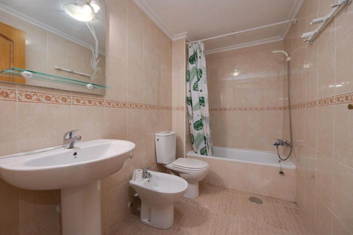 Image No.36-3 Bed Apartment for sale