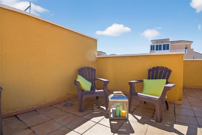 Image No.17-3 Bed House for sale