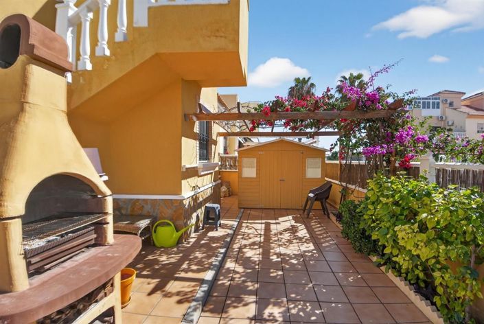 Image No.19-3 Bed House for sale