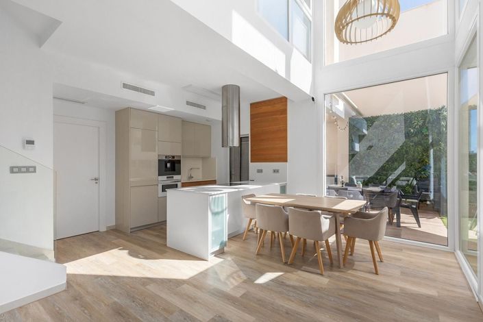 Image No.11-3 Bed Villa for sale