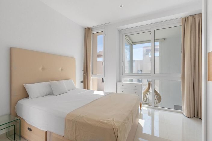 Image No.18-3 Bed Villa for sale