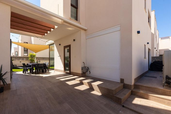 Image No.30-3 Bed Villa for sale