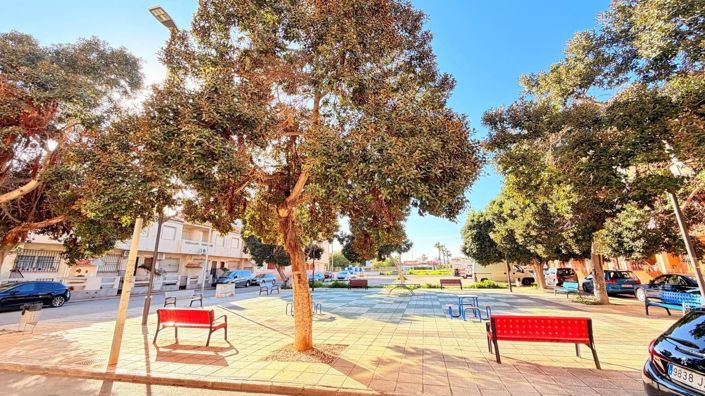 Image No.24-3 Bed Apartment for sale