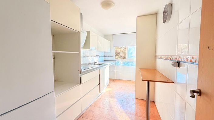 Image No.3-3 Bed Apartment for sale