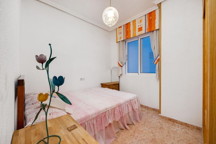 Image No.12-3 Bed Apartment for sale