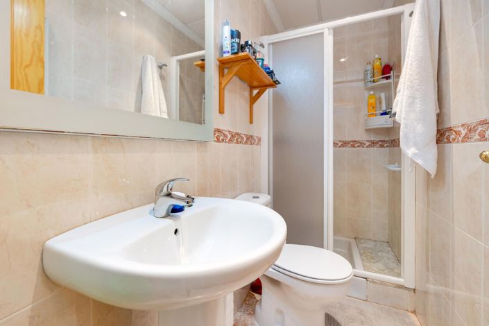 Image No.18-3 Bed Apartment for sale