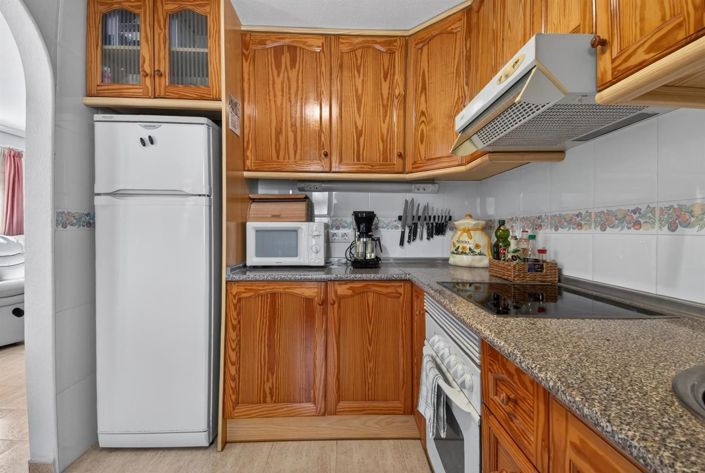 Image No.11-3 Bed House for sale