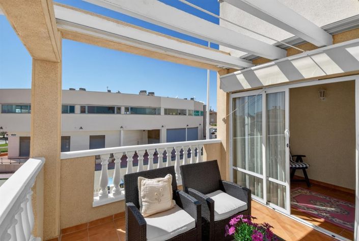 Image No.20-3 Bed House for sale