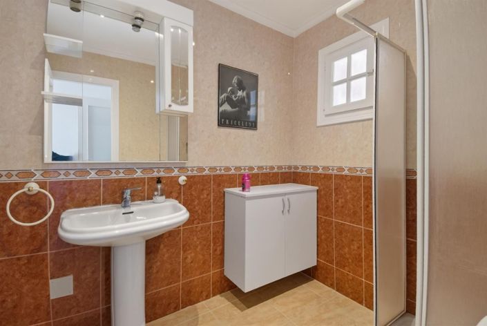 Image No.14-3 Bed Villa for sale