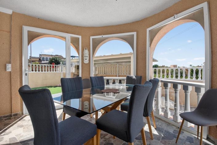 Image No.17-3 Bed Villa for sale