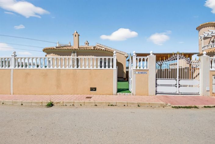 Image No.29-3 Bed Villa for sale