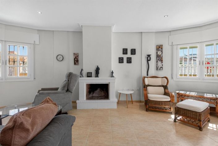 Image No.6-3 Bed Villa for sale