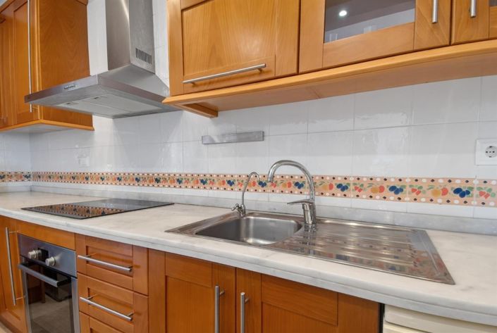 Image No.14-2 Bed House for sale