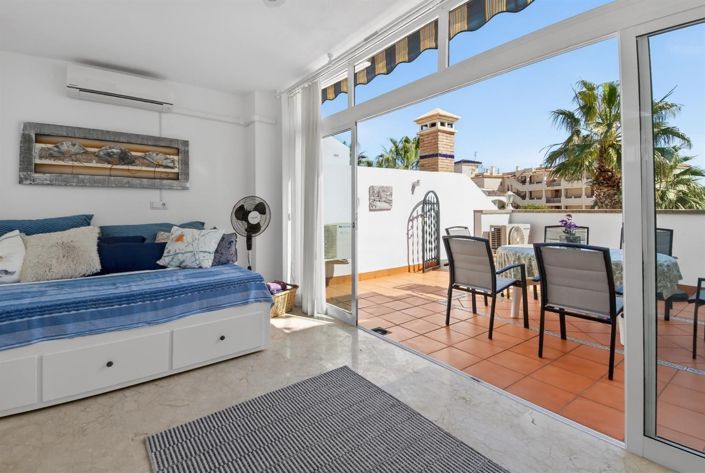 Image No.23-2 Bed House for sale