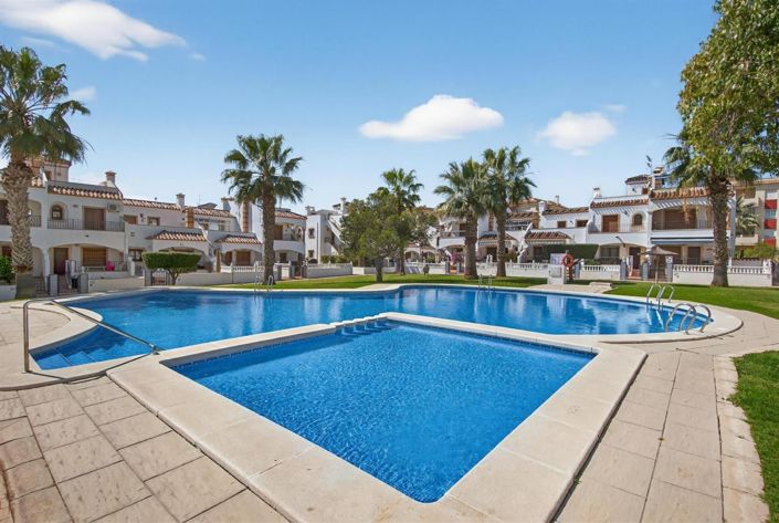 Image No.30-2 Bed House for sale