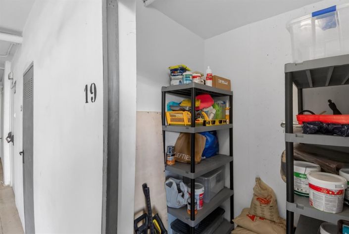 Image No.31-2 Bed House for sale