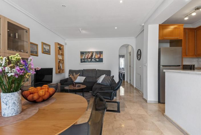 Image No.7-2 Bed House for sale