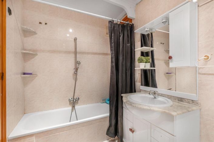 Image No.20-3 Bed Penthouse for sale