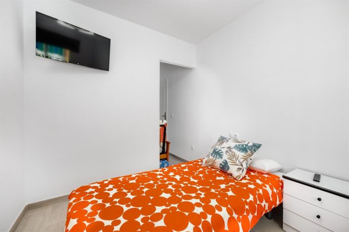 Image No.10-1 Bed Apartment for sale