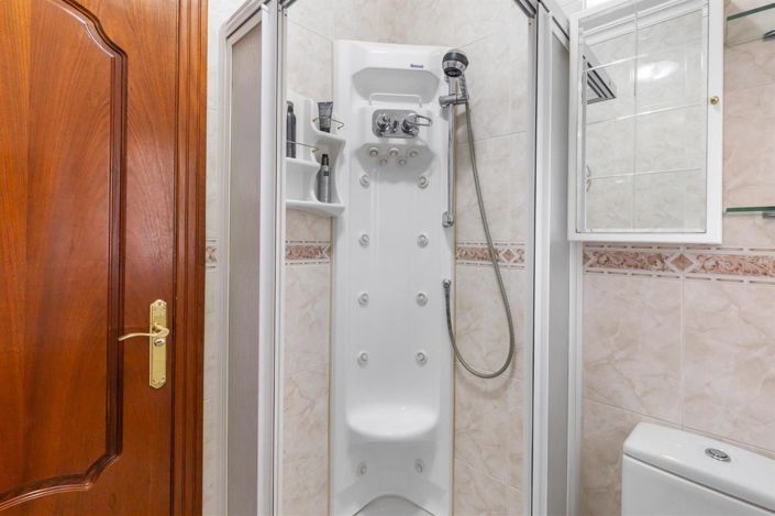 Image No.17-5 Bed Villa for sale