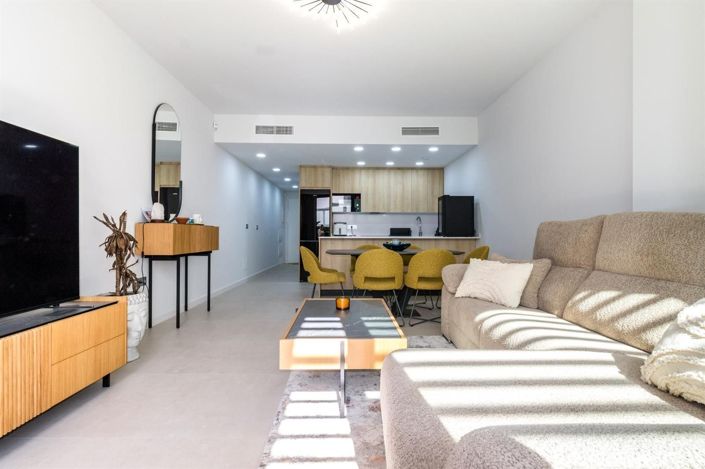 Image No.12-3 Bed House for sale