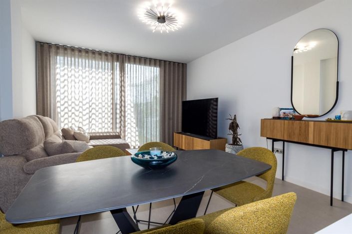 Image No.26-3 Bed House for sale