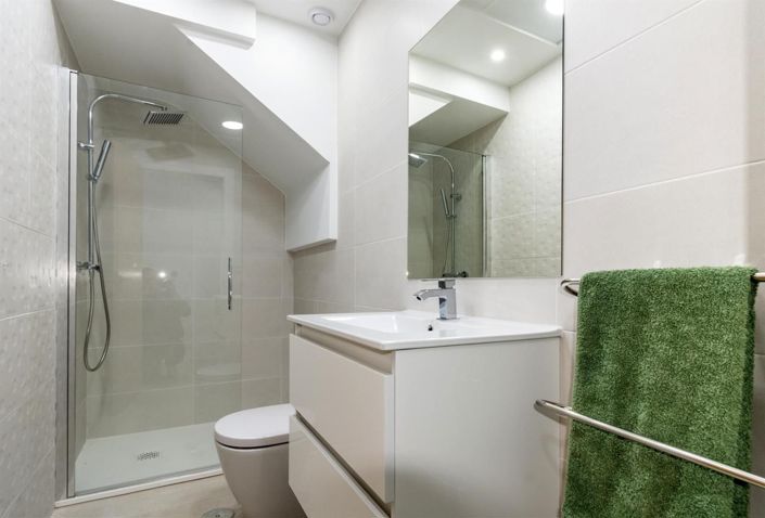 Image No.34-3 Bed House for sale