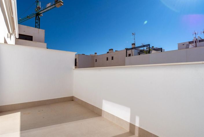 Image No.38-3 Bed House for sale