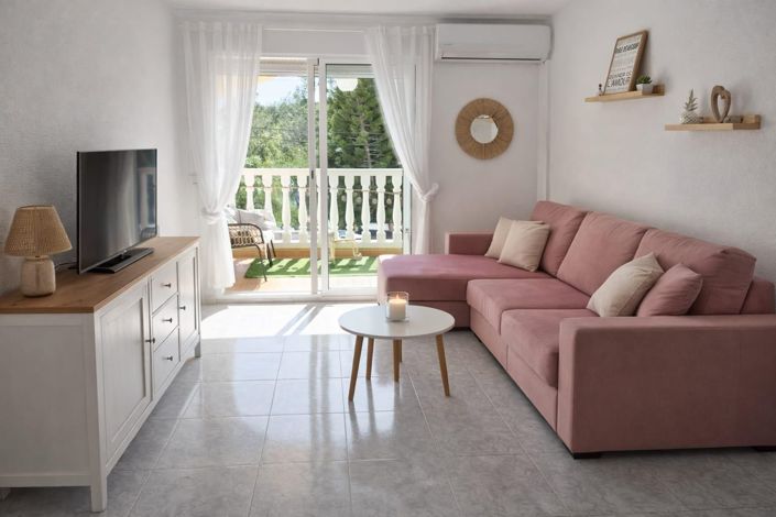 Image No.2-2 Bed Bungalow for sale