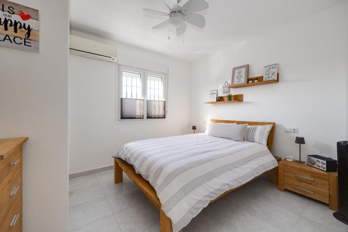 Image No.22-2 Bed Bungalow for sale