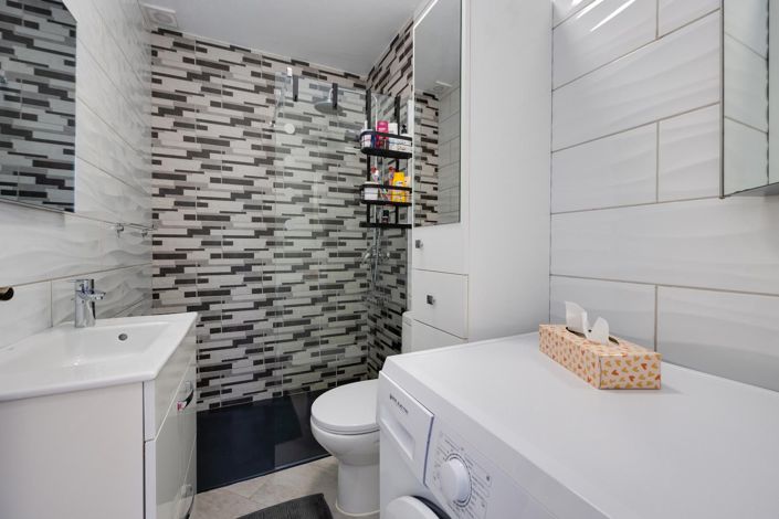 Image No.26-2 Bed Bungalow for sale