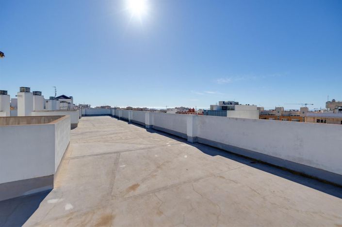 Image No.20-2 Bed Apartment for sale