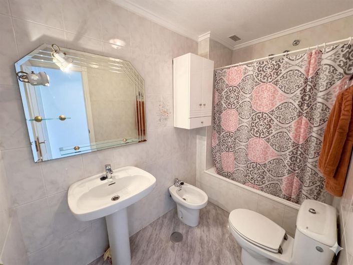 Image No.11-2 Bed Apartment for sale