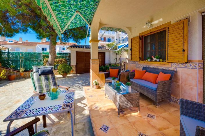 Image No.11-Villa de 4 chambres à vendre à Torrevieja