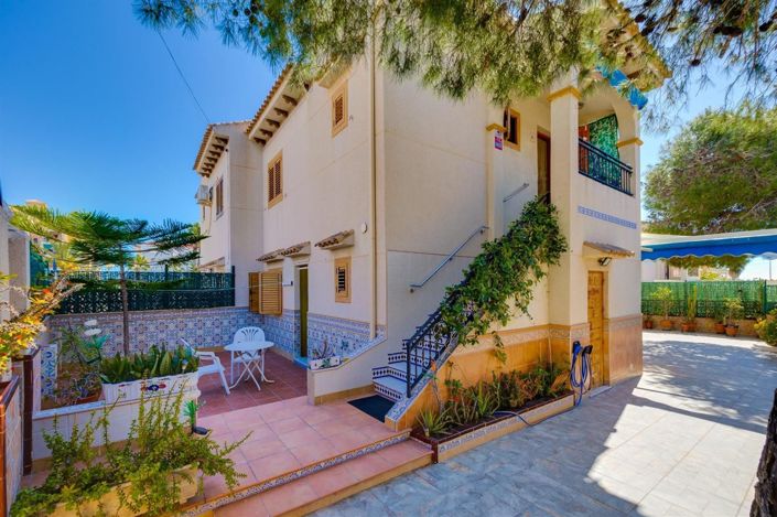 Image No.28-Villa de 4 chambres à vendre à Torrevieja