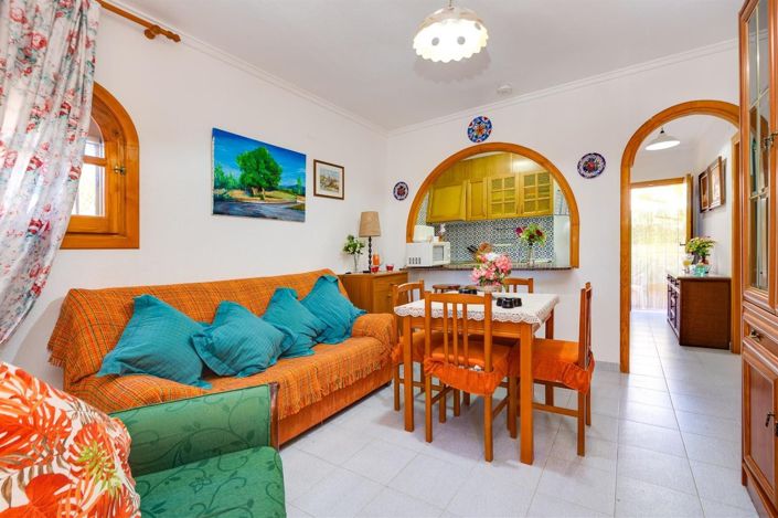 Image No.3-Villa de 4 chambres à vendre à Torrevieja