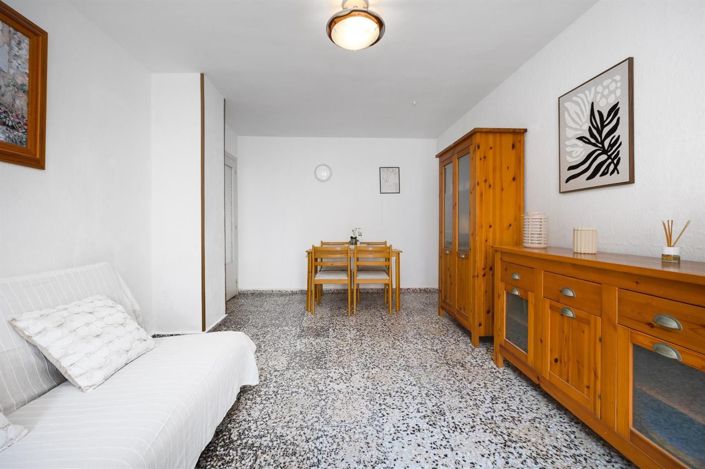 Image No.10-1 Bed Apartment for sale