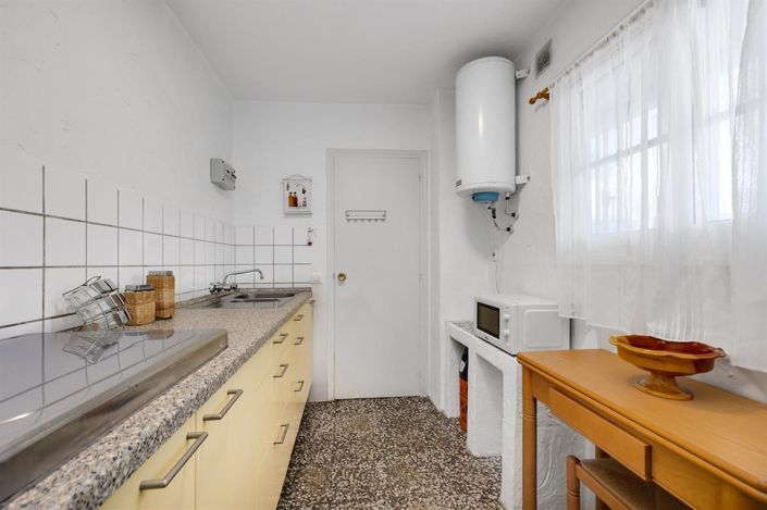 Image No.13-1 Bed Apartment for sale