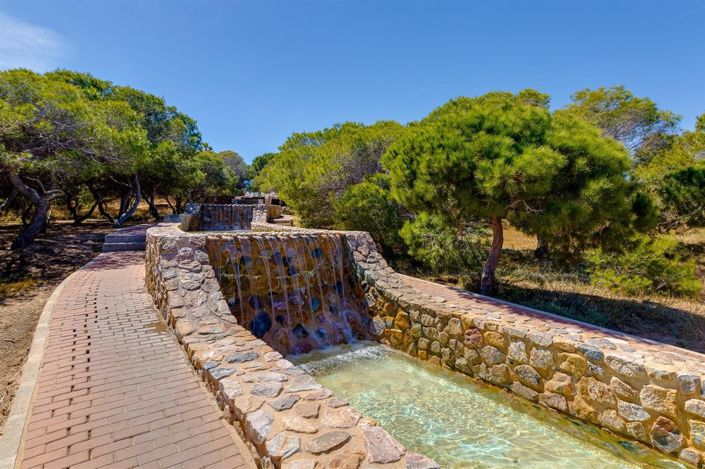 Image No.34-1 Bed Apartment for sale