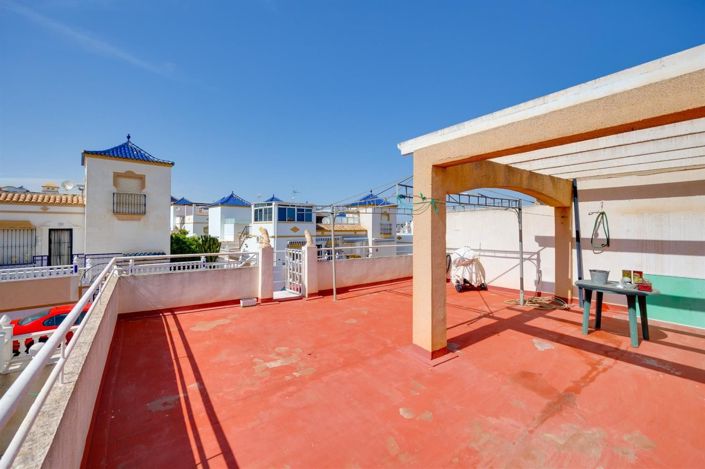 Image No.10-2 Bed House for sale