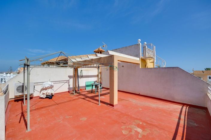 Image No.11-2 Bed House for sale