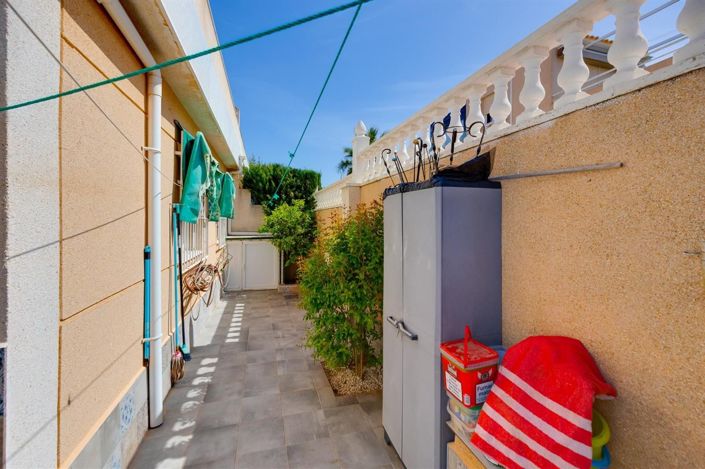 Image No.14-2 Bed House for sale