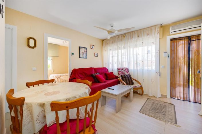 Image No.22-2 Bed House for sale