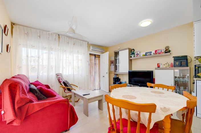 Image No.24-2 Bed House for sale