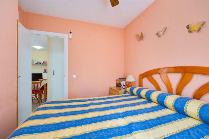 Image No.25-2 Bed House for sale