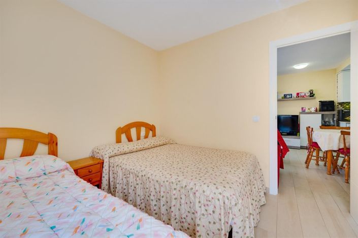 Image No.30-2 Bed House for sale