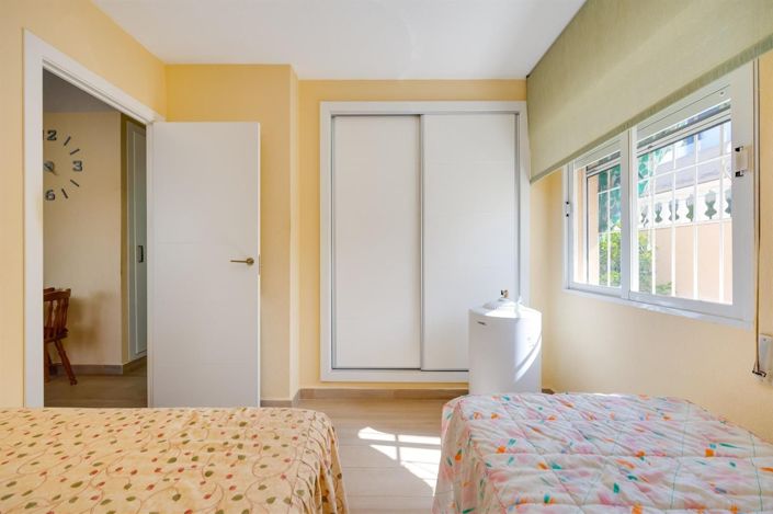 Image No.31-2 Bed House for sale