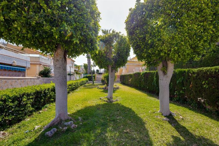 Image No.32-2 Bed House for sale