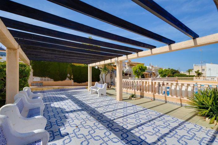 Image No.33-2 Bed House for sale