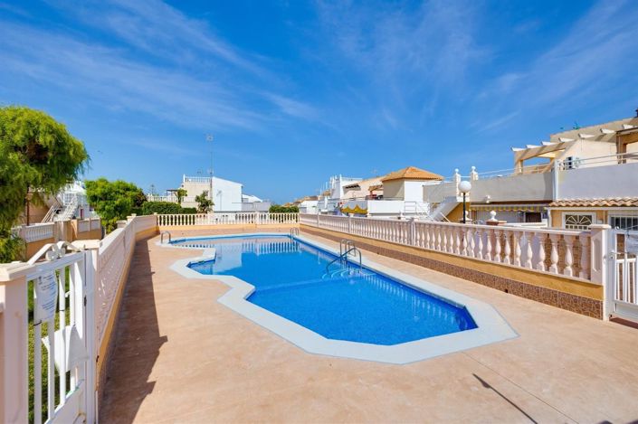 Image No.34-2 Bed House for sale